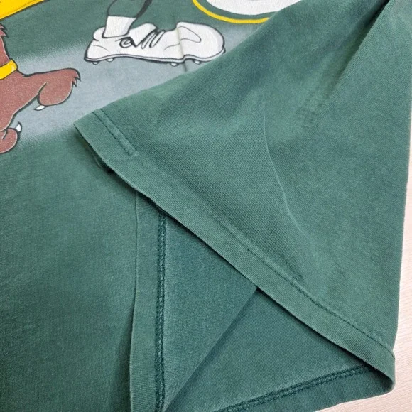 Vintage CSA Green Bay Packers Tazmanian Taz Devil T‎ Shirt Large CSA 1996